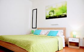 Rooms Vilma Close To Rab City